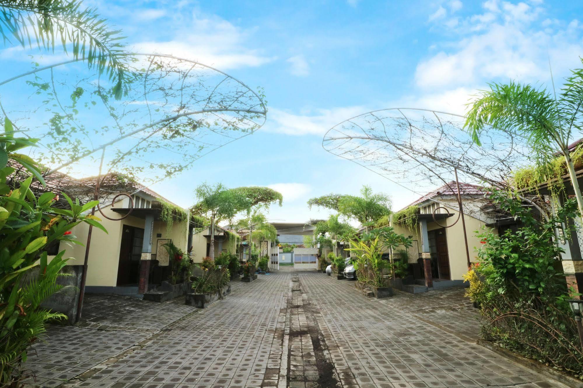 Hawaii Bali Villa Денпасар Екстериор снимка